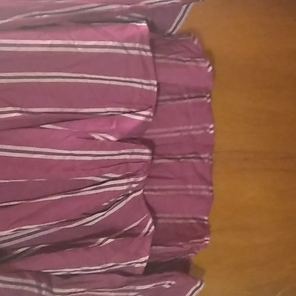 High-Low Top - Picture 2 of 4